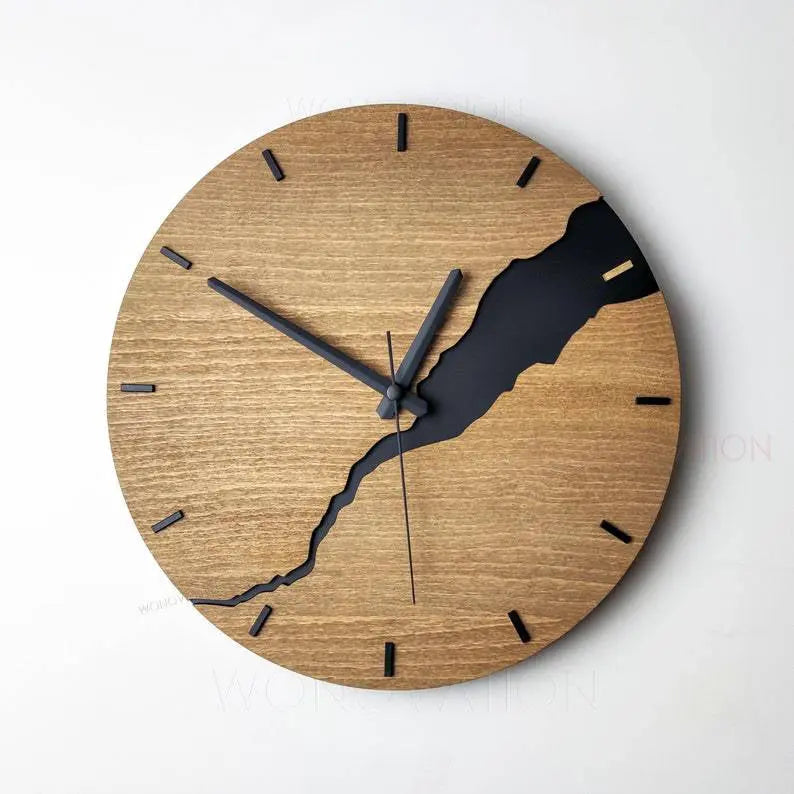 Timber Grandeur: The Exquisite Wooden Watch for the Elegant Connoisseur! clockncozy