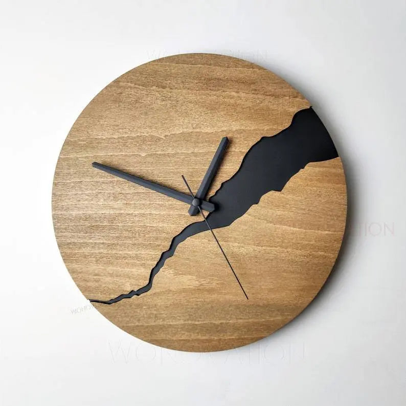 Timber Grandeur: The Exquisite Wooden Watch for the Elegant Connoisseur! clockncozy